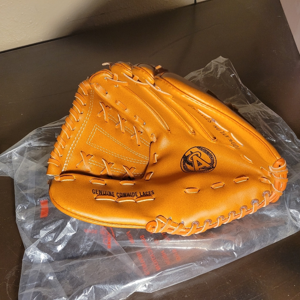 Vintage CA Angels Promotional Glove sponsored by KTLA 5 and Carnation